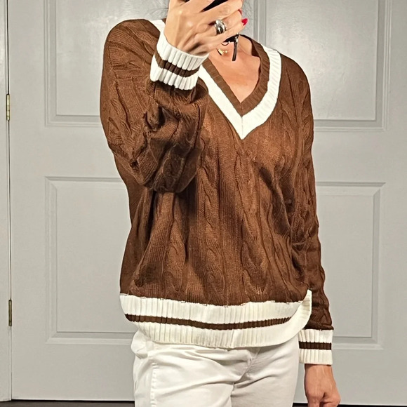 Brown cable knit V neck sweater - Picture 4 of 8